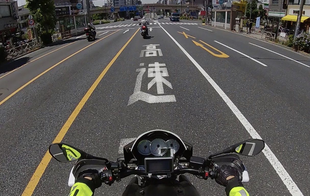 Onto the expressway out of Tokyo