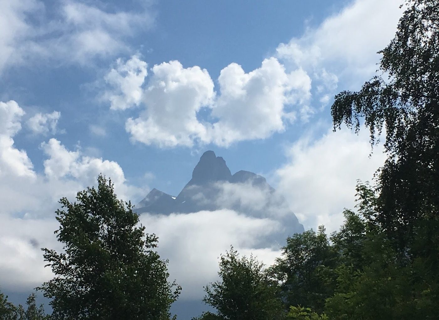 Peaks in the clouds