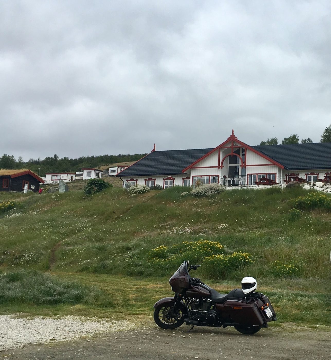 A mountain lodge on the way north