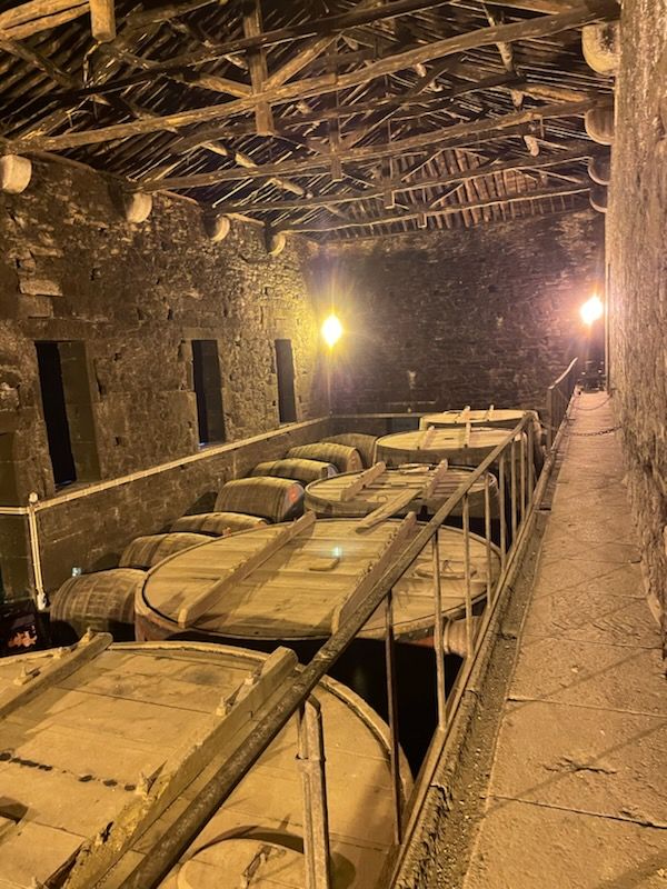 Port ageing in the cellar