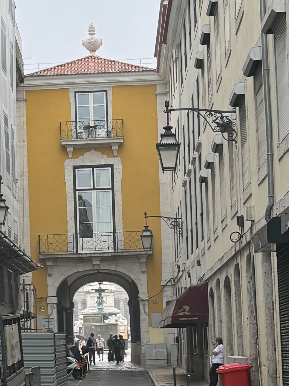 A Baixa side street (Oct 6)