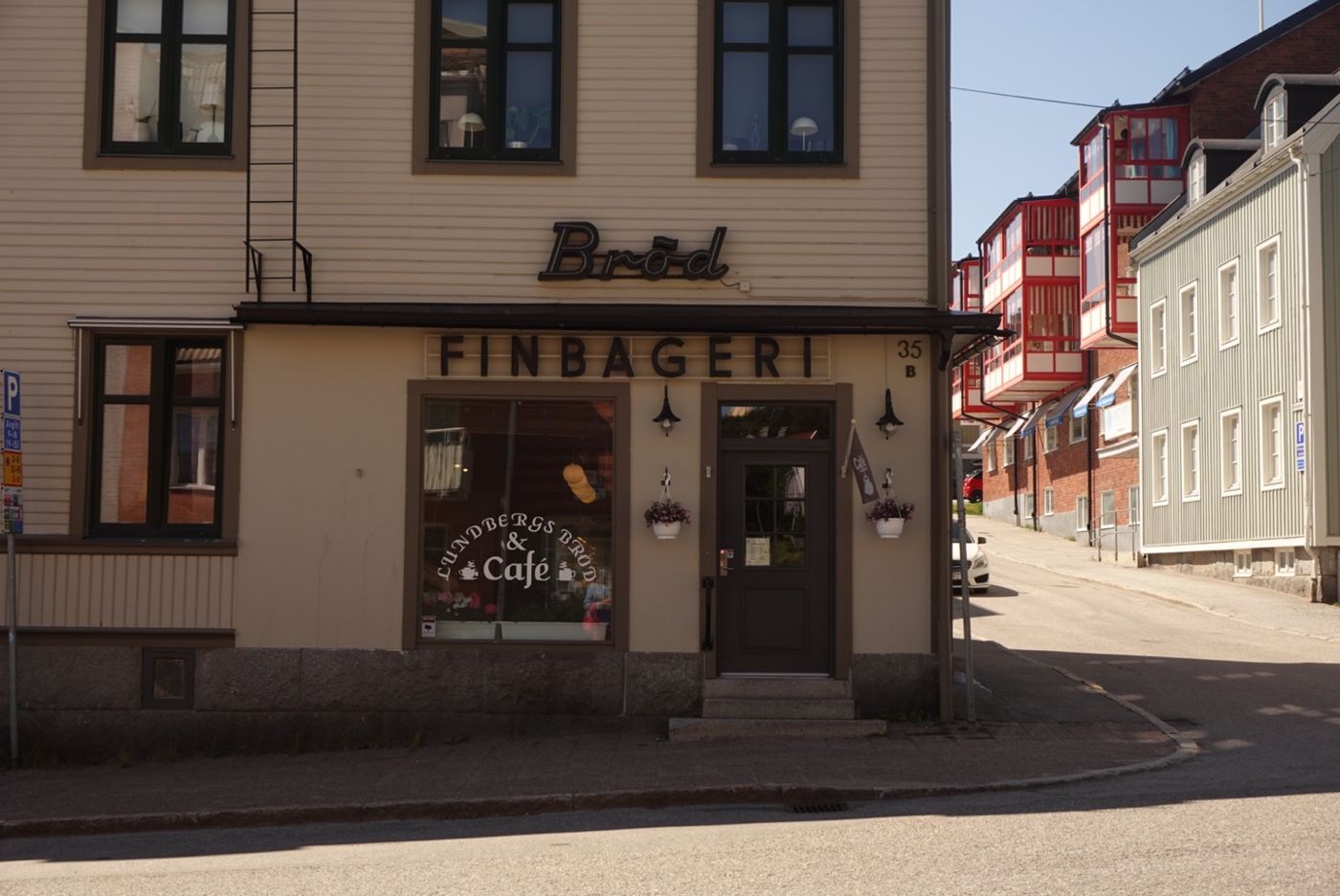A bakery café