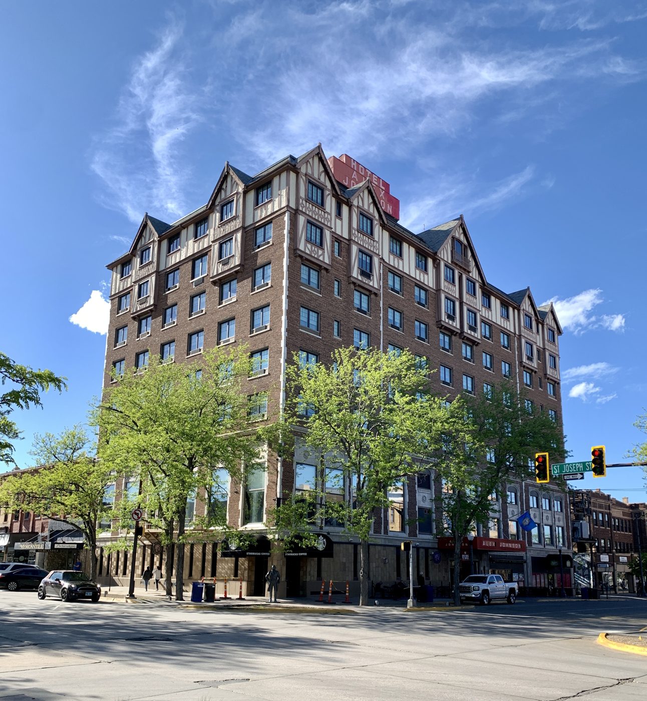 Hotel Alex Johnson, Rapid City