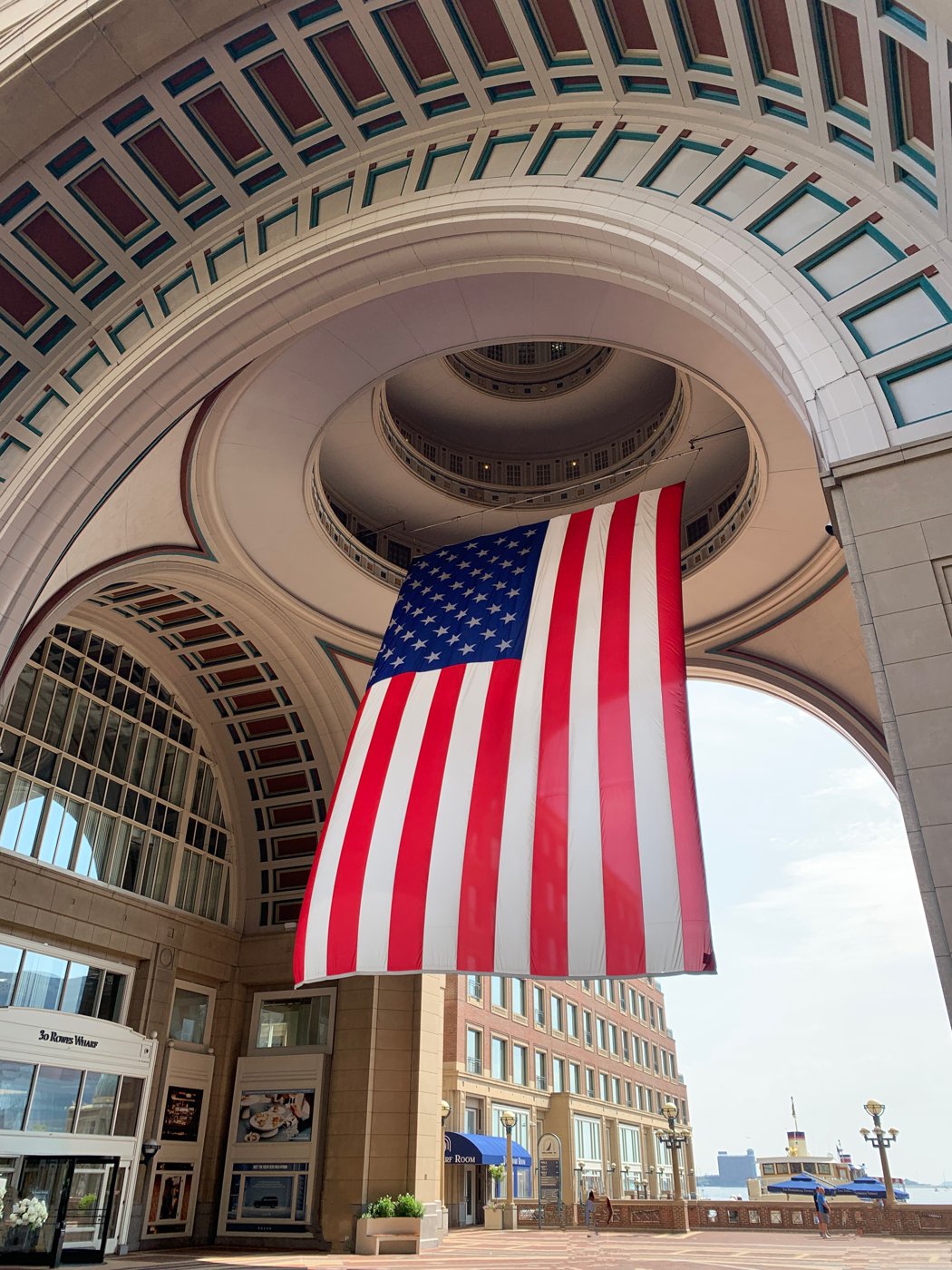 The arch at Rowes Wharf, Boston