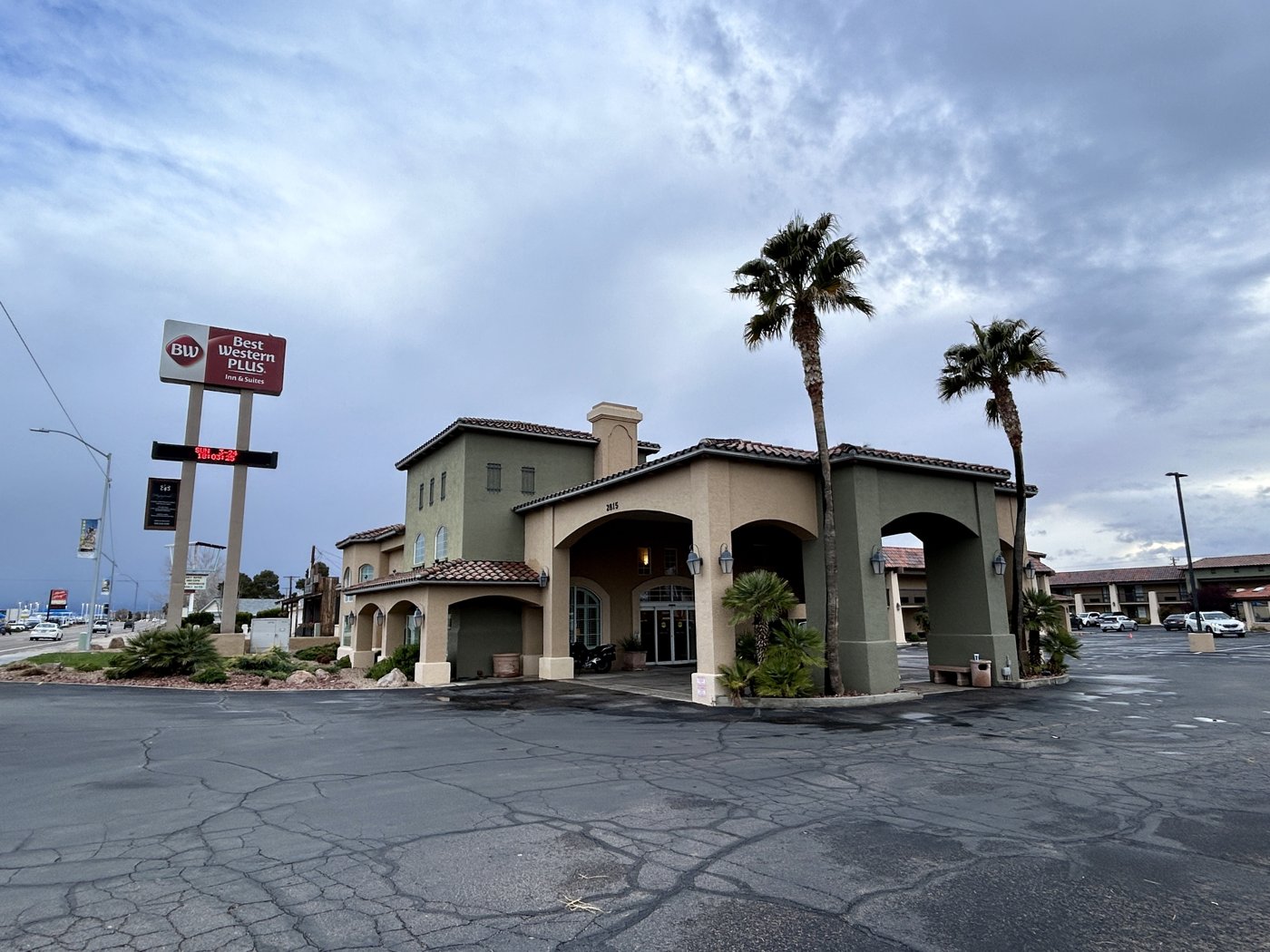 The hotel in Kingman